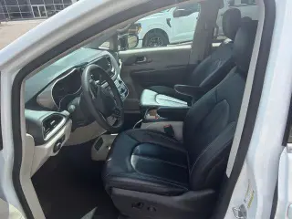 Chrysler Pacifica 2024 Touring L 4dr Mini-Van