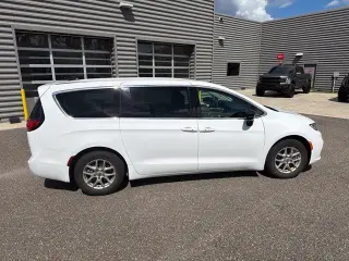 Chrysler Pacifica 2024 Touring L 4dr Mini-Van