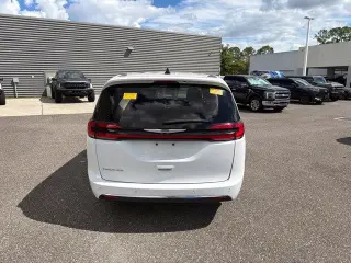 Chrysler Pacifica 2024 Touring L 4dr Mini-Van