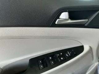 Hyundai TUCSON 2019 tracción en las cuatro ruedas SE 4p SUV