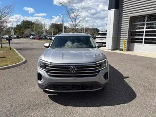 Volkswagen Atlas 2025 AWD SE 4Motion 4 puertas SUV con Tecnología