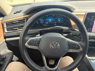 Volkswagen Atlas 2025 AWD SE 4Motion 4 puertas SUV con Tecnología