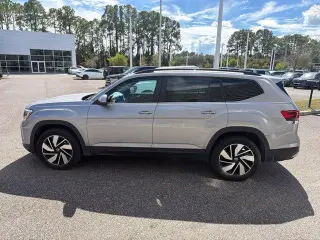 Volkswagen Atlas 2025 AWD SE 4Motion 4 puertas SUV con Tecnología
