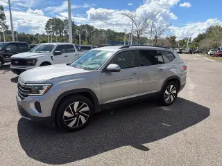 Volkswagen Atlas 2025 AWD SE 4Motion 4 puertas SUV con Tecnología