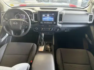Nissan Frontier 2022 4x4 SV 4p Cab de Tripulação 5 ft. SB