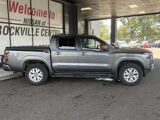 Nissan Frontier 2022 4x4 SV 4p Cab de Tripulação 5 ft. SB