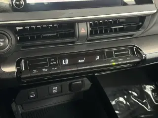 Toyota Prius 2025 LE 4dr Hatchback