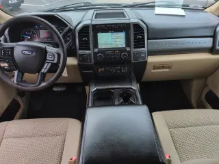 Ford F-250 Super Duty 2019 4x4 XLT 4dr Crew Cab 6.8 ft. SB Pickup