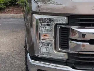 Ford F-250 Super Duty 2019 4x4 XLT 4dr Crew Cab 6.8 ft. SB Pickup