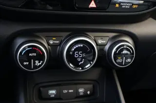 Hyundai VENUE 2026 SEL 4dr Crossover