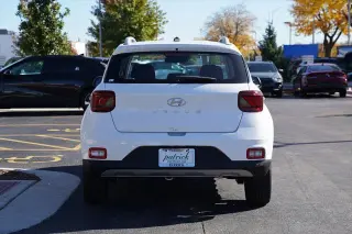 Hyundai VENUE 2026 SEL 4dr Crossover