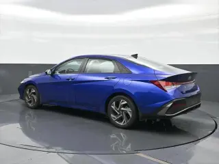 Hyundai ELANTRA 2025 SEL Sport 4dr Sedán