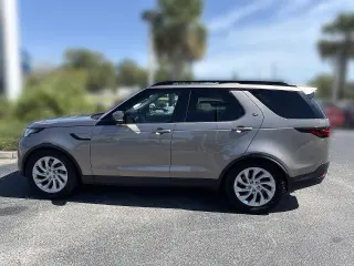 Land Rover Discovery 2022 4x4 P300 S 4p SUV