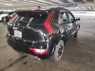 Kia Niro EV 2025 Wind Crossover de 4 puertas