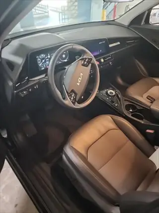 Kia Niro EV 2025 Wind Crossover de 4 puertas