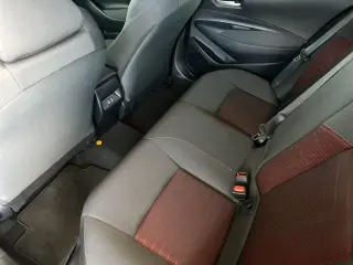 Toyota Corolla 2026 SE 4dr Sedán