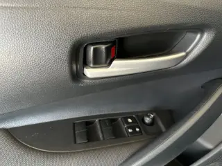 Toyota Corolla 2026 SE 4dr Sedán