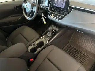 Toyota Corolla 2025 LE 4p Sedán