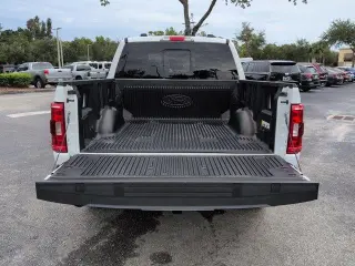 Ford F-150 2023 4x4 XLT 4p SuperCrew 5.5 ft. CB