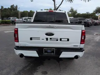 Ford F-150 2023 4x4 XLT 4p SuperCrew 5.5 ft. CB
