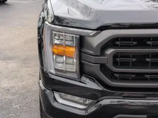 Ford F-150 2023 4x4 XLT 4dr SuperCrew 5.5 ft. SB