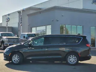 Chrysler Voyager 2023 LX 4dr Mini-Van