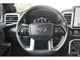 Toyota Tundra 2023 4x4 Platinum 4dr CrewMax Cab Pickup LB