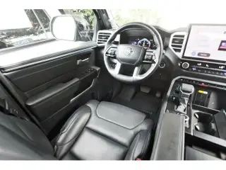 Toyota Tundra 2023 4x4 Platinum 4dr CrewMax Cab Pickup LB