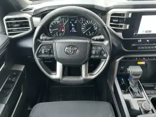 Toyota Tundra 2026 4x2 SR5 4dr CrewMax Cab Pickup SB