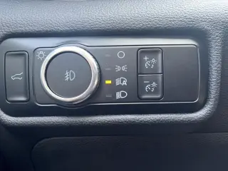 Ford Explorer 2023 4x2 XLT SUV con tracción total 4 puertas