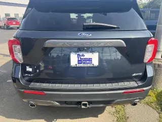 Ford Explorer 2023 4x2 XLT SUV con tracción total 4 puertas