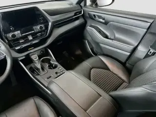 Toyota Highlander 2023 L 4dr SUV