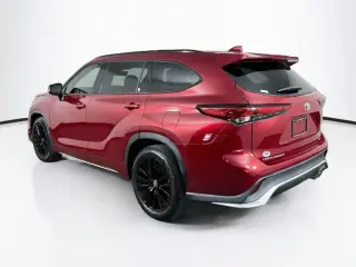 Toyota Highlander 2023 L 4dr SUV