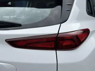 Hyundai KONA 2023 AWD SE 4 puertas Crossover
