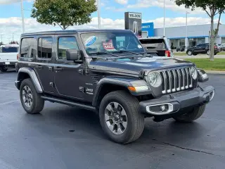 Jeep Wrangler Unlimited 2019 4x4 Sahara 4dr SUV