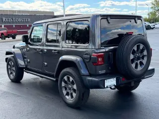 Jeep Wrangler Unlimited 2019 4x4 Sahara 4dr SUV