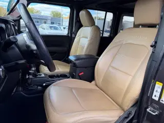Jeep Wrangler Unlimited 2019 4x4 Sahara 4dr SUV