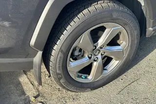 Toyota RAV4 Hybrid 2019 AWD Limited 4dr SUV