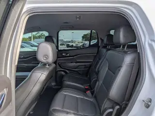 GMC Acadia 2023 4x4 SLT 4puertas SUV