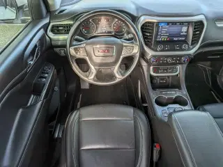 GMC Acadia 2023 4x4 SLT 4puertas SUV
