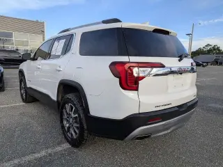 GMC Acadia 2023 4x4 SLT 4puertas SUV