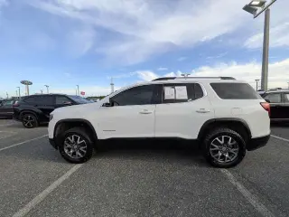 GMC Acadia 2023 4x4 SLT 4puertas SUV