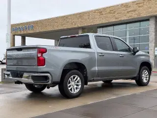 Chevrolet Silverado 1500 2026 4x4 LT 4dr Crew Cab 5.8 ft. SB con 2FL