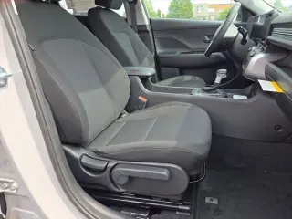 Hyundai KONA 2027 SEL Sport 4p SUV
