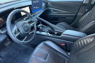Hyundai ELANTRA Hybrid 2023 Limited 4dr Sedan