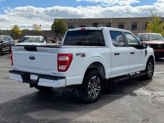 Ford F-150 2023 4x4 XL 4dr SuperCrew 5.5 ft. SB