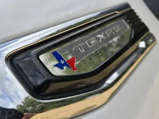 GMC Sierra 1500 2025 4x4 SLT 4p. Cabina de Tripulación Alta 5.8 ft. CB