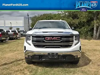 GMC Sierra 1500 2025 4x4 SLT 4p. Cabina de Tripulación Alta 5.8 ft. CB