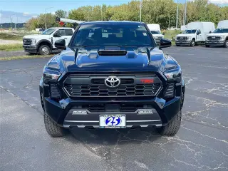Toyota Tacoma 2025 4x4 TRD Sport 4p Doble Cabina 5.0 ft SB 8A