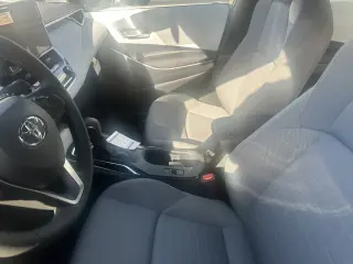 Toyota Corolla Hybrid 2025 SE Sedán 4p.